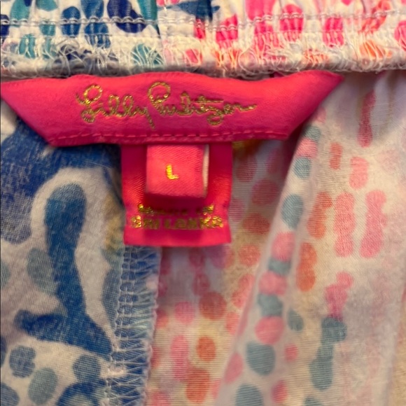 Lilly Pulitzer Athletic Shorts Blue and Pink Vibrant Design - Picture 2 of 6